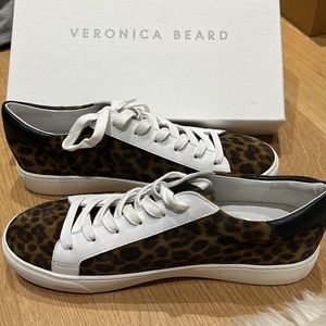 NWT Veronica Beard sneaker BiBi Camel size 9 1/2 or 39.5